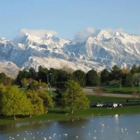Appartement Urban Escape By Mountains W/3Br, Wi-Fi, Laundry à Salt Lake City Extérieur photo