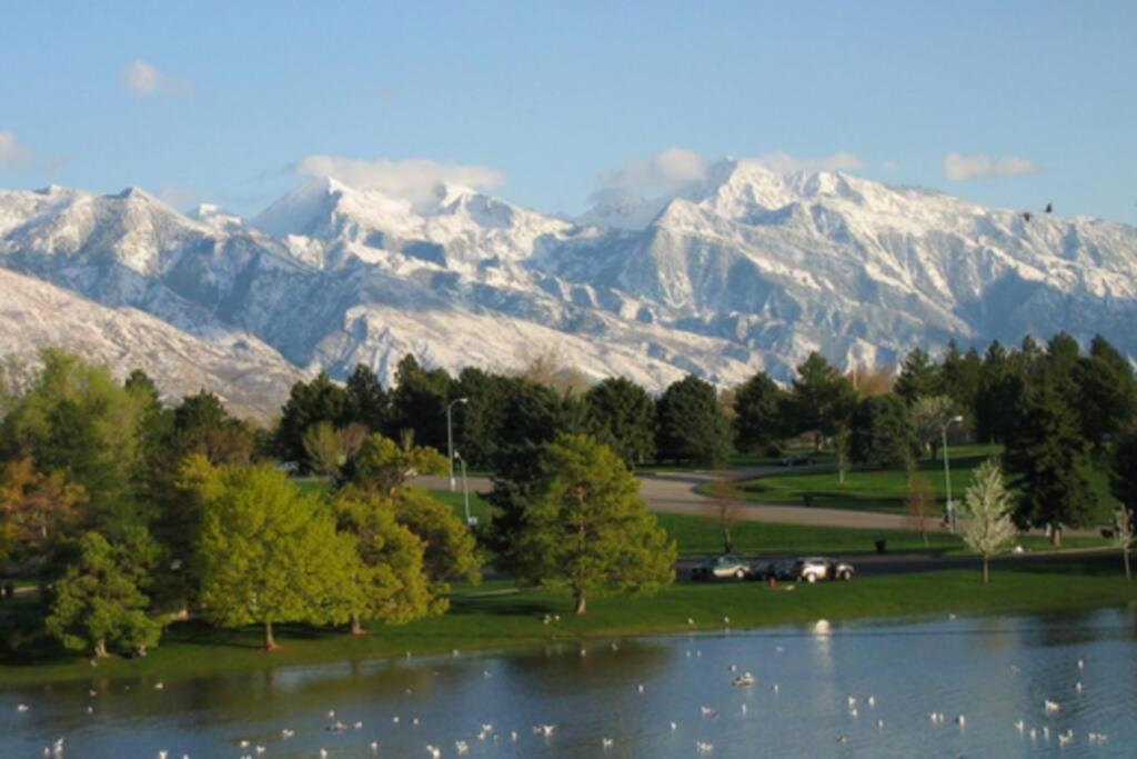 Urban Escape By Mountains W/3br, Wi-fi, Laundry * Salt Lake City