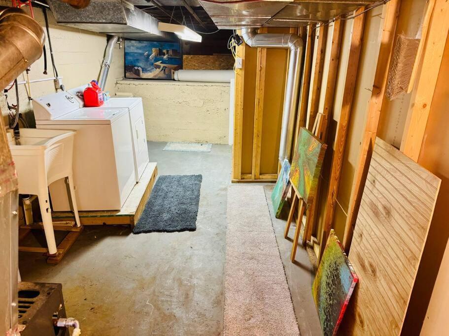 Apartment Urban Escape By Mountains W/3br, Wi-fi, Laundry Salt Lake City